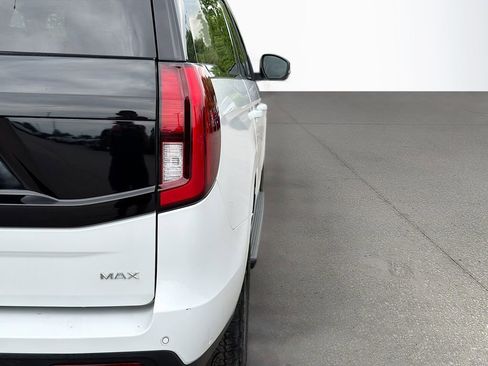 Used 2025 Ford Expedition Max Active AWD/4WD image 11