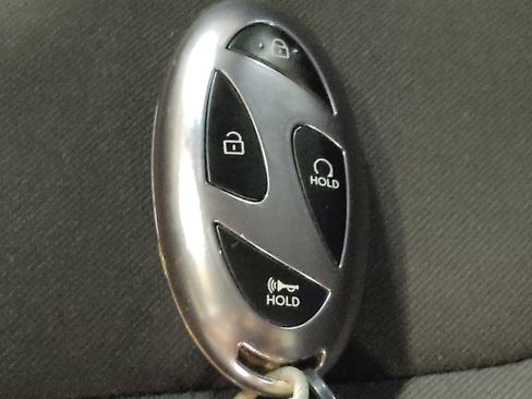 Used 2025 Hyundai Elantra SEL FWD image 32