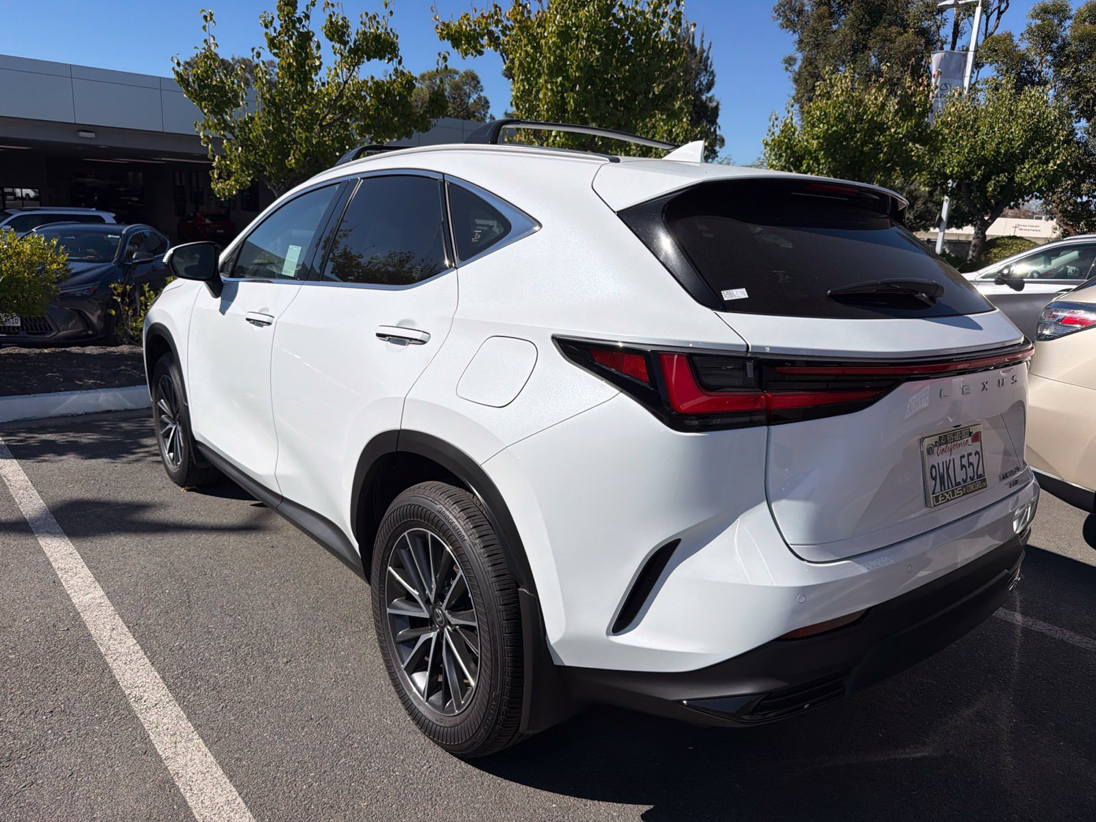 Used 2026 Lexus NX 350h AWD w/ Accessory Package (2T) image 4