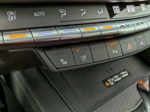 Used 2021 Cadillac CT4 Premium Luxury AWD/4WD image 9