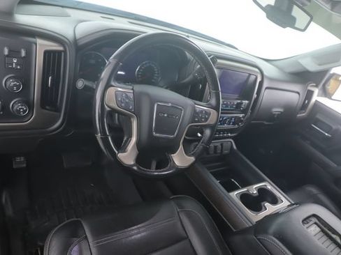 Used 2018 GMC Sierra 1500 Denali AWD/4WD image 17