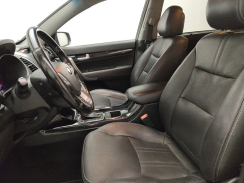 Used 2014 Kia Sorento LX w/ Premium Package AWD/4WD image 17