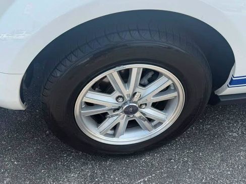 Used 2006 Ford Mustang Coupe RWD image 20