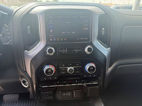 Used 2020 GMC Sierra 1500 SLT RWD image 20