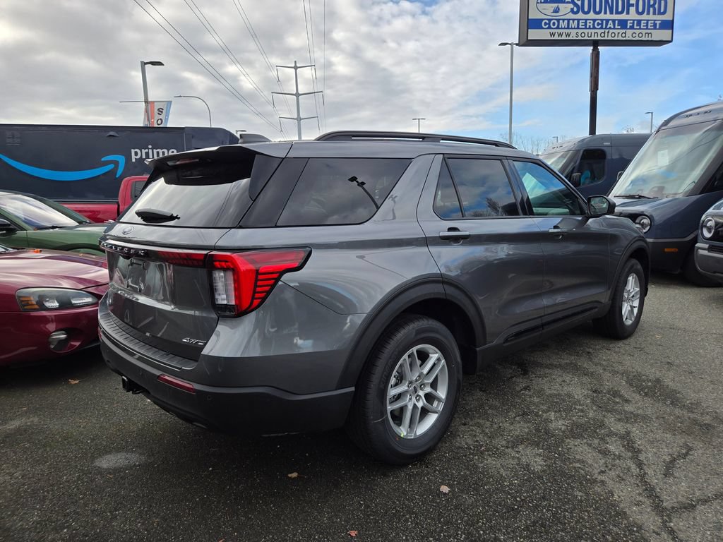 New 2026 Ford Explorer Active AWD/4WD image 5