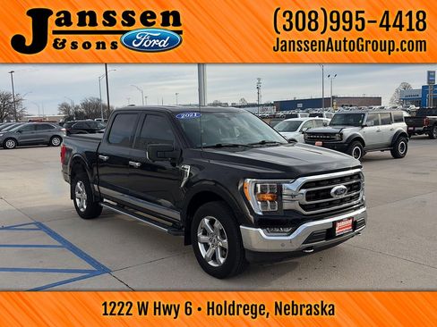 Used 2021 Ford F150 XLT w/ Equipment Group 302A High AWD/4WD image 4