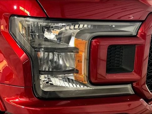Used 2018 Ford F150 XLT w/ Equipment Group 302A Luxury image 4