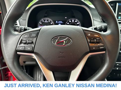 Used 2021 Hyundai Tucson Limited w/ Cargo Package FWD image 12