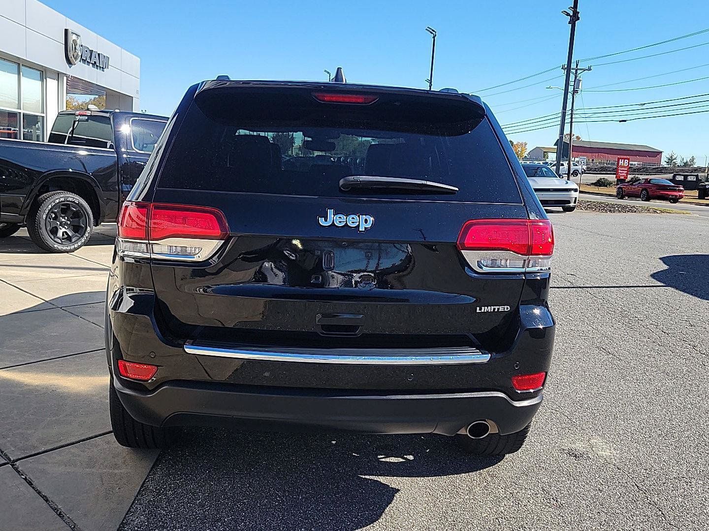 Certified 2022 Jeep Grand Cherokee Limited w/ Tech Group RWD image 21
