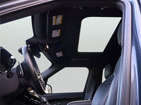 Used 2023 Land Rover Range Rover Sport SE image 38