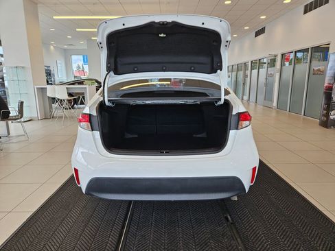 Used 2024 Toyota Corolla LE FWD image 9