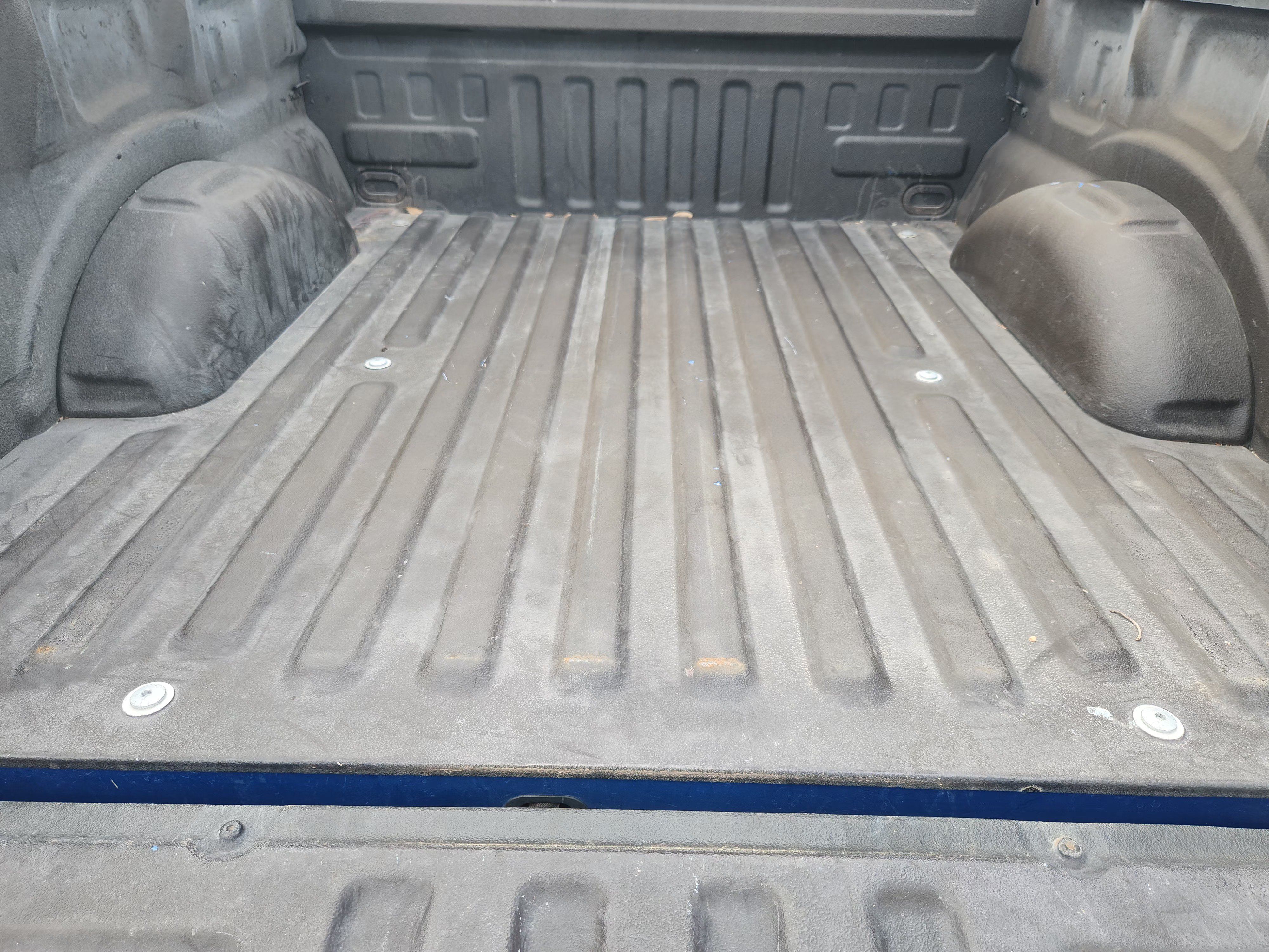 Used 2019 Ford F150 XLT w/ Equipment Group 302A Luxury AWD/4WD image 32
