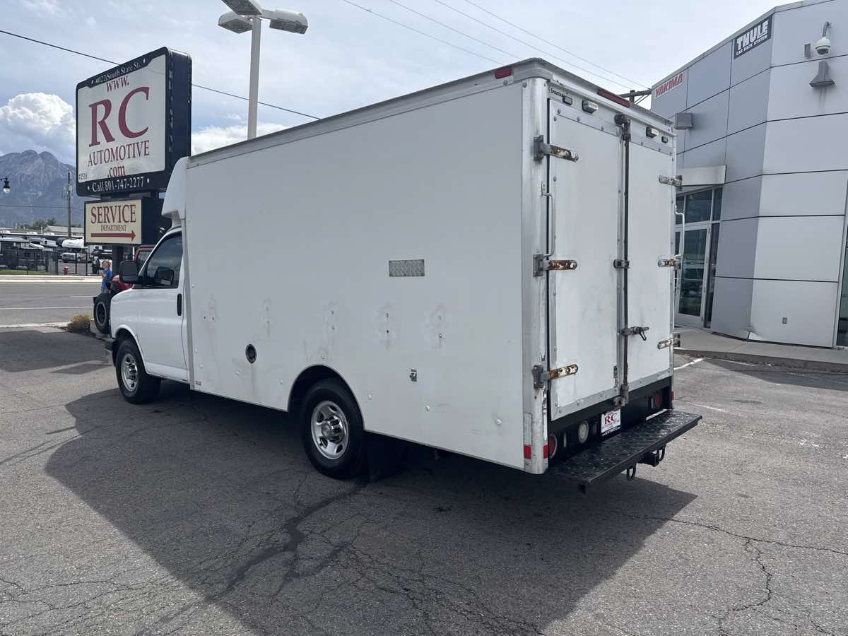 Used 2013 Chevrolet Express 3500 w/ Chrome Appearance Package RWD image 8