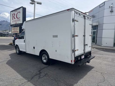 Used 2013 Chevrolet Express 3500 w/ Chrome Appearance Package RWD image 8