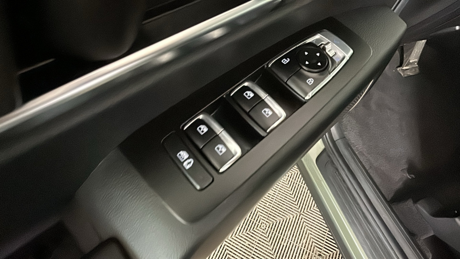 Used 2024 Kia Telluride EX X-Line AWD/4WD image 13