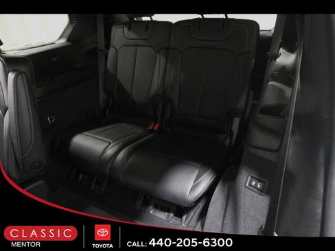Used 2023 Jeep Grand Cherokee L Overland AWD/4WD image 22