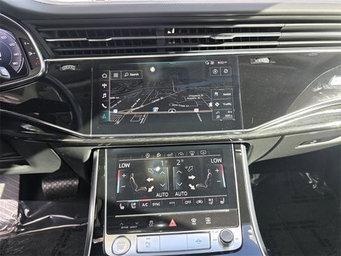 Used 2020 Audi Q8 Prestige w/ Prestige Package image 22