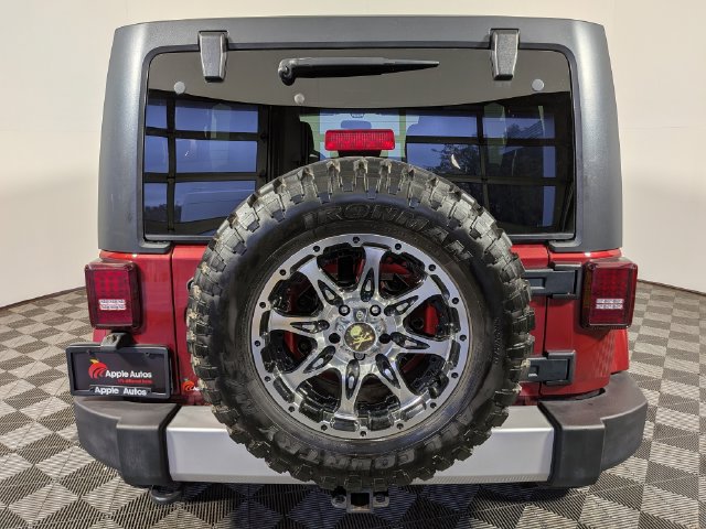 Used 2011 Jeep Wrangler Unlimited Sahara AWD/4WD image 6