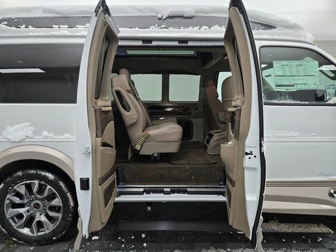 New 2025 GMC Savana 2500 w/ Driver Convenience Package image 4