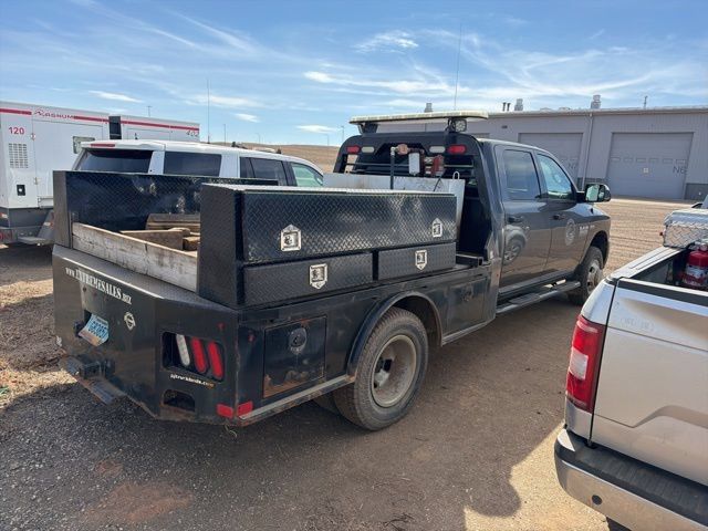 Used 2016 RAM 3500 Tradesman w/ Chrome Appearance Group AWD/4WD image 3
