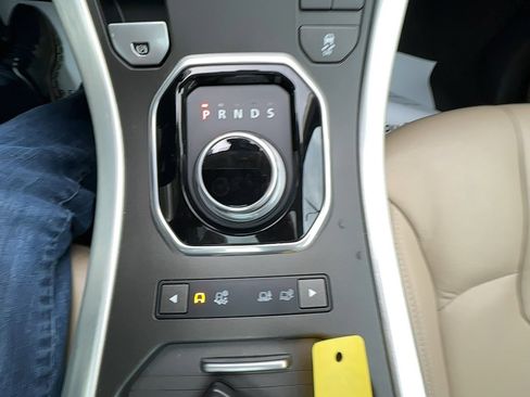 Used 2015 Land Rover Range Rover Evoque Pure Plus image 11