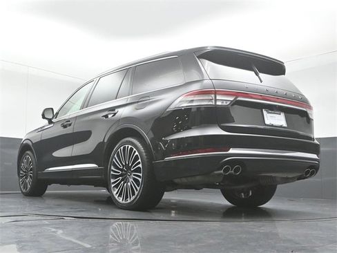 Certified 2023 Lincoln Aviator Black Label image 41