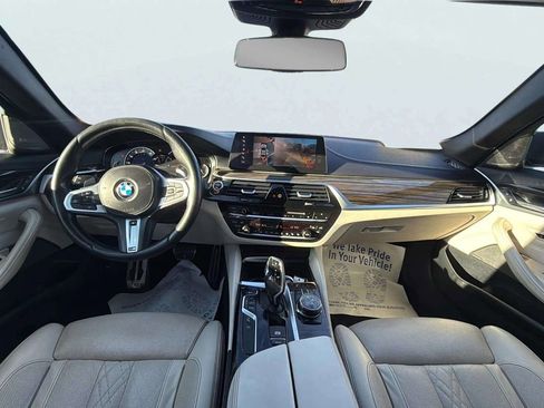 Used 2018 BMW M550i xDrive xDrive image 15