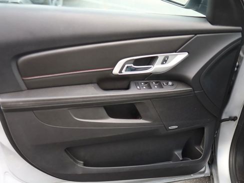 Used 2017 GMC Terrain SLE w/ Convenience Package FWD image 16