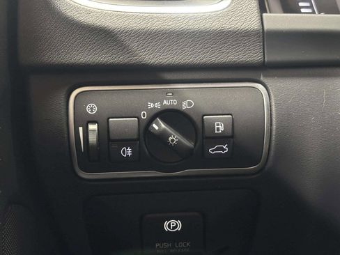 Used 2015 Volvo S60 T5 Premier Plus image 41