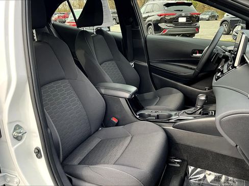 Certified 2024 Toyota Corolla SE w/ SE Package FWD image 9
