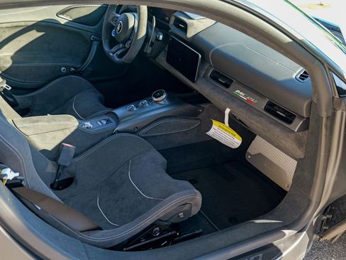 Used 2025 Maserati MC20 Coupe image 33
