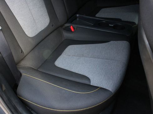 Used 2019 Hyundai Veloster Turbo R-Spec image 17