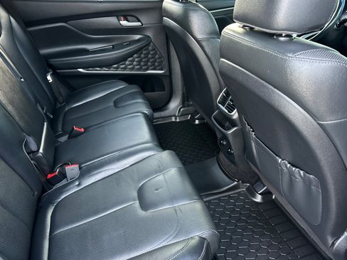 Used 2020 Hyundai Santa Fe SEL w/ Convenience + Premium Package image 19