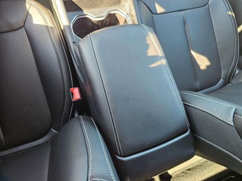 New 2025 Jeep Grand Cherokee L Limited w/ Black Appearance Package image 23