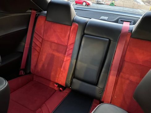 Used 2015 Dodge Challenger SRT Hellcat image 17