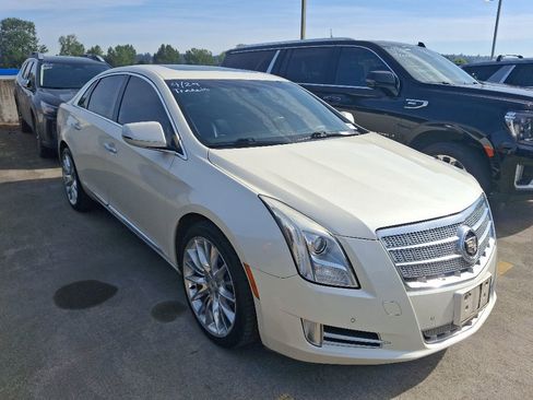 Used 2013 Cadillac XTS Platinum AWD/4WD image 2