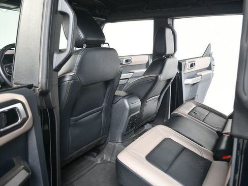 Used 2023 Ford Bronco Wildtrak AWD/4WD image 32