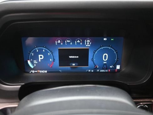 Used 2025 Ford F150 Raptor AWD/4WD image 3