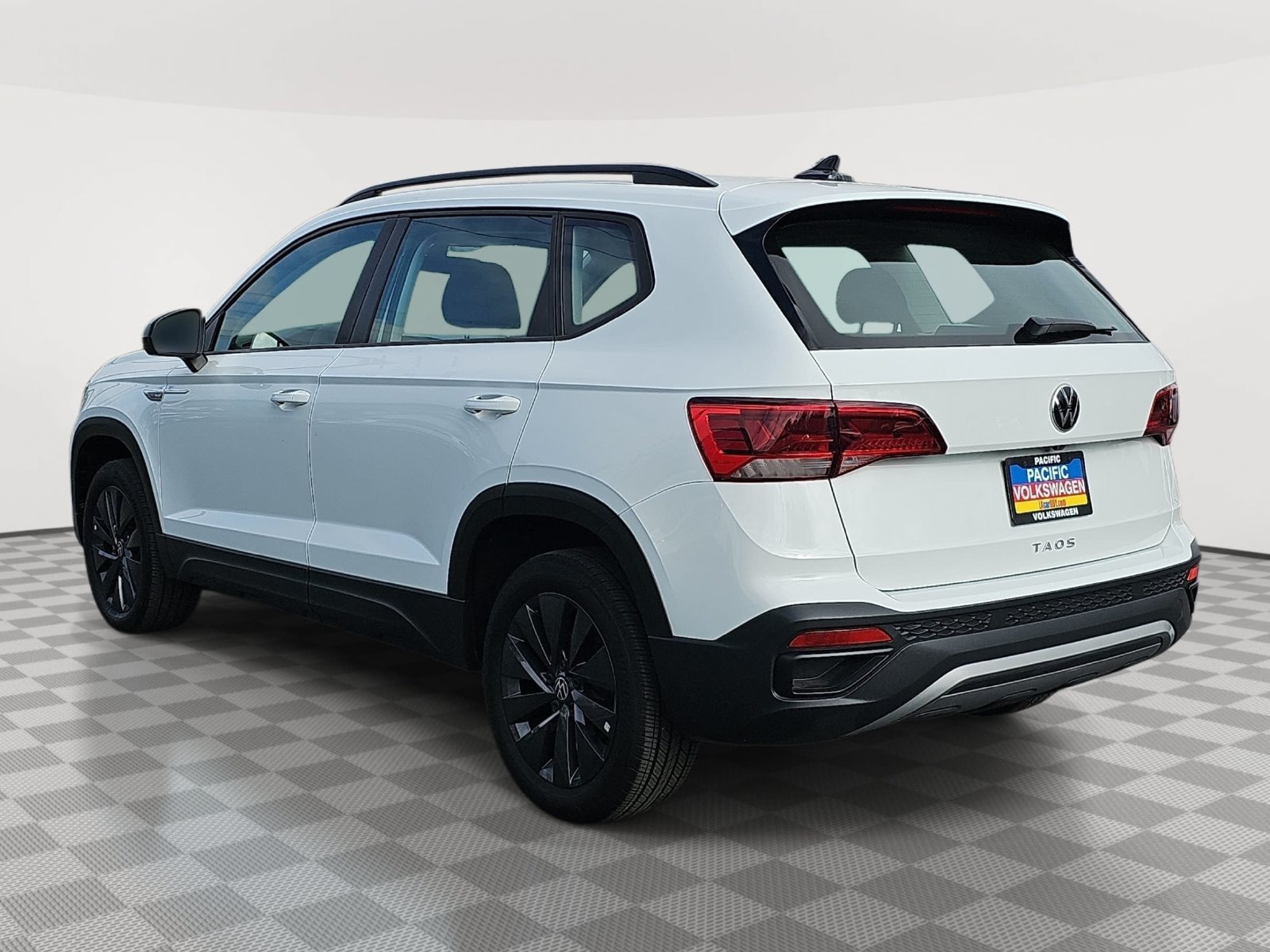 Used 2023 Volkswagen Taos S FWD image 7