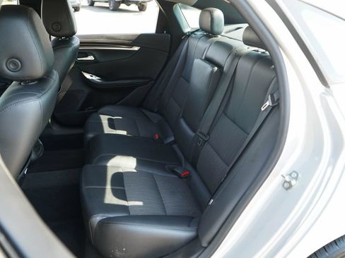 Used 2020 Chevrolet Impala LT FWD image 9