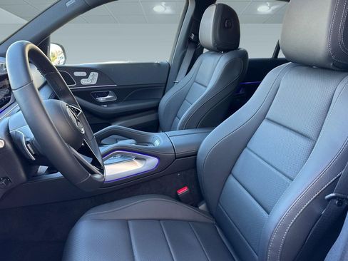 Used 2025 Mercedes-Benz GLE 450 4MATIC image 5