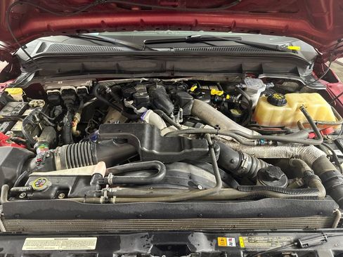 Used 2014 Ford F250 Lariat w/ Lariat Interior Package image 3