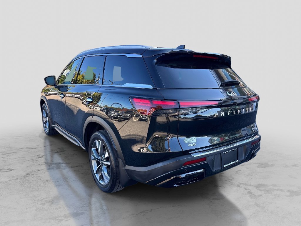Used 2023 INFINITI QX60 Luxe w/ Performance Audio Package AWD/4WD image 3