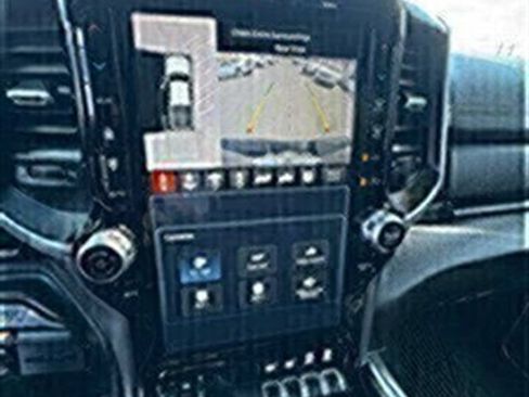 Used 2023 RAM 2500 Laramie AWD/4WD image 3