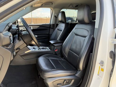 Certified 2023 Ford Explorer Limited AWD/4WD image 27