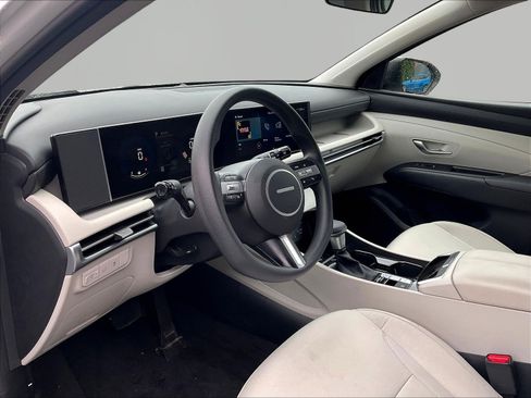 Used 2025 Hyundai Tucson SEL FWD image 17