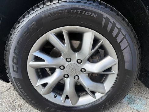 Used 2012 INFINITI QX56 4WD w/ Theater Pkg image 7