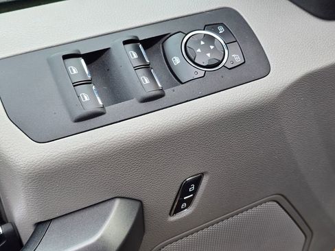 Used 2015 Ford F150 XLT w/ Equipment Group 301A Mid image 19