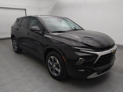 Used 2025 Chevrolet Blazer LT AWD/4WD image 13