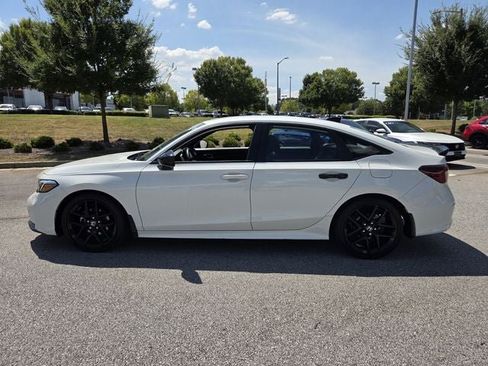 Used 2025 Honda Civic Sport image 5